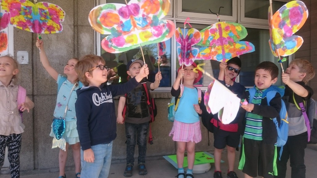 L’envol des papillons vers la maternelle à l’école Notre-Dame-de-l’Assomption.