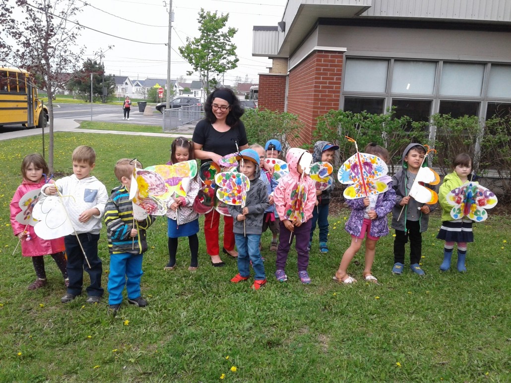 L’envol des papillons vers la maternelle à l’école Saint-Jean.